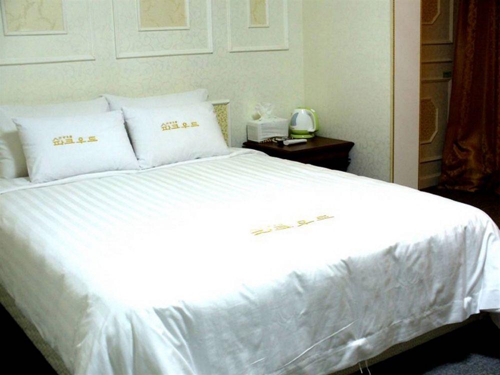 Hotel Parkwood Incheon Airport Kültér fotó