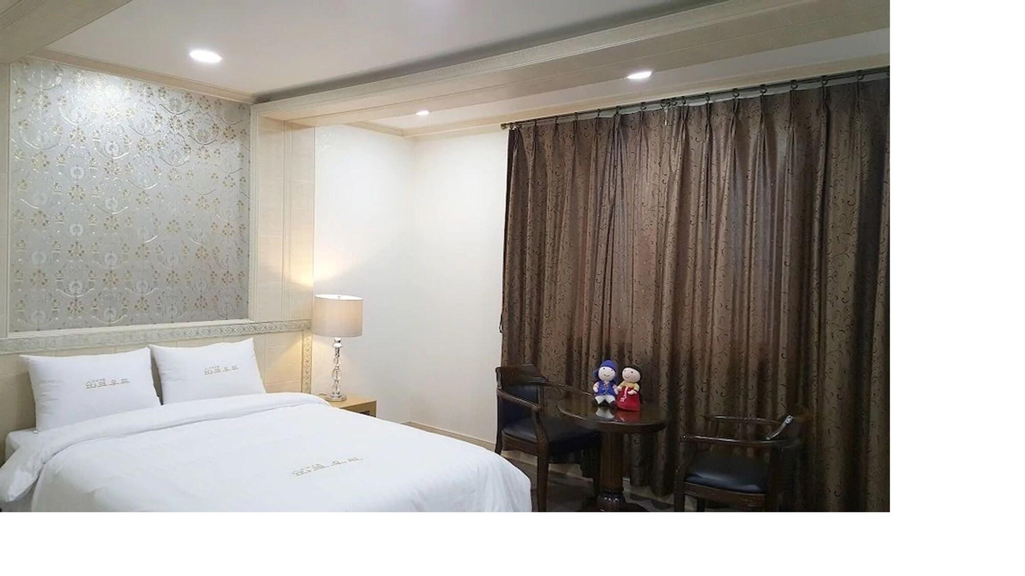 Hotel Parkwood Incheon Airport Kültér fotó