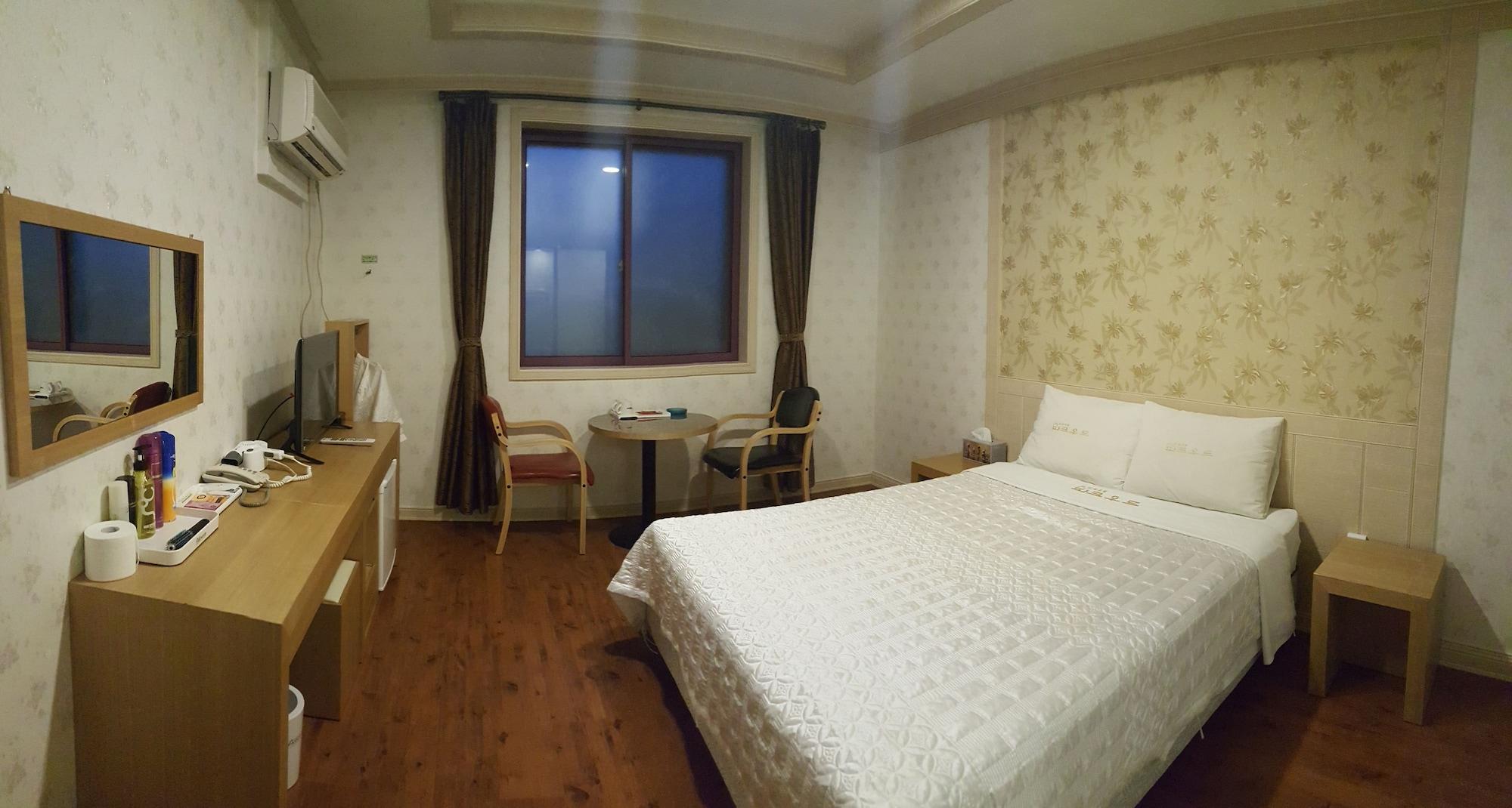 Hotel Parkwood Incheon Airport Kültér fotó