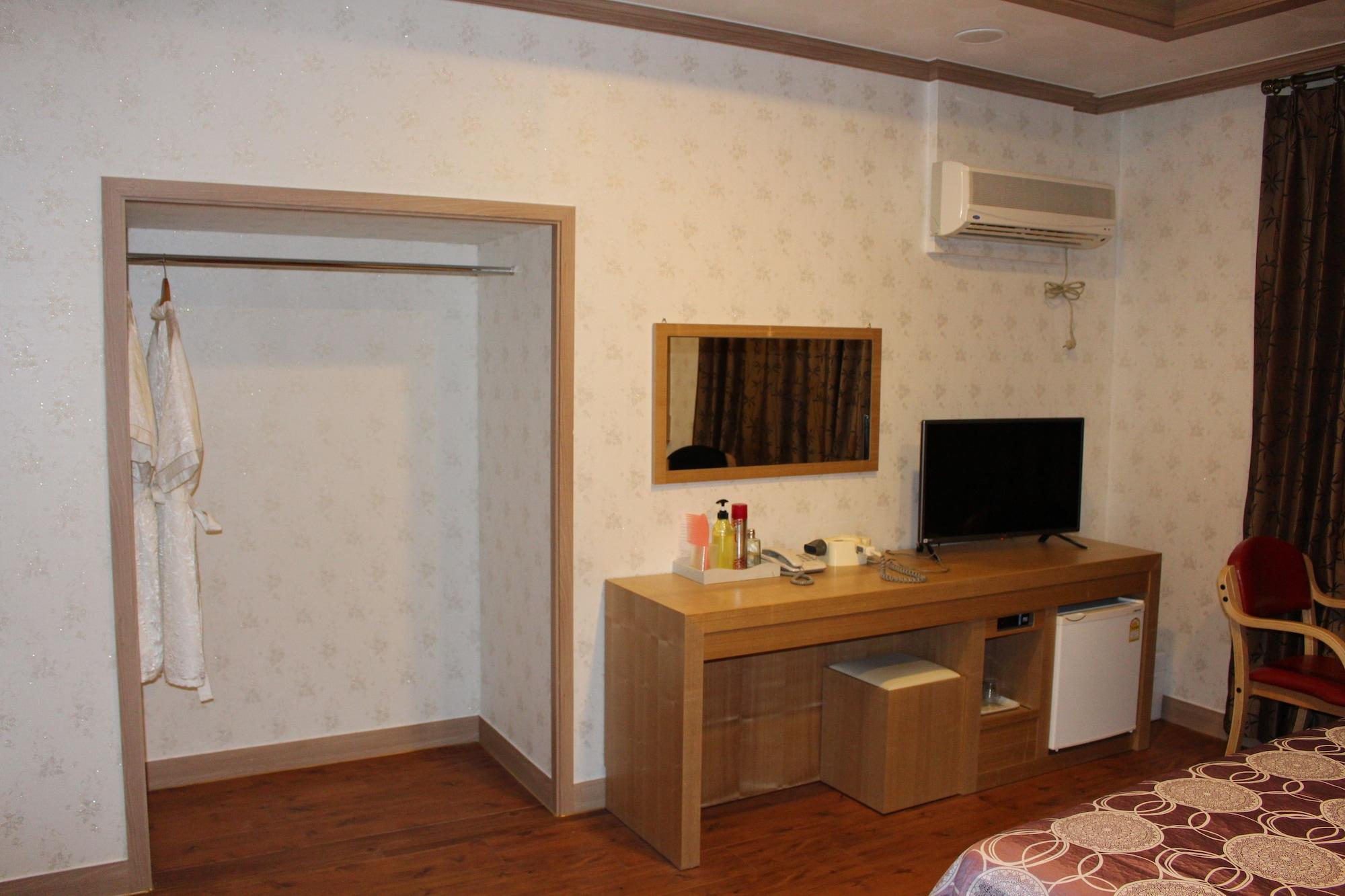 Hotel Parkwood Incheon Airport Kültér fotó